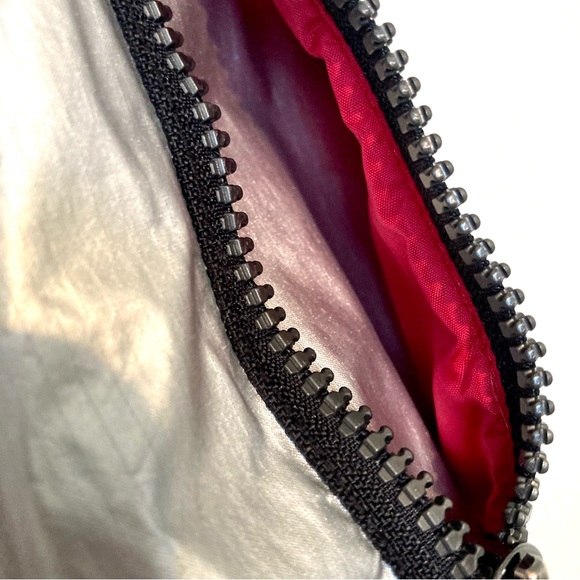 L.A.M.B. x Burton Misfit Bomber Snowboarding Jacket Silver White Snow Leopard - Picture 8 of 16